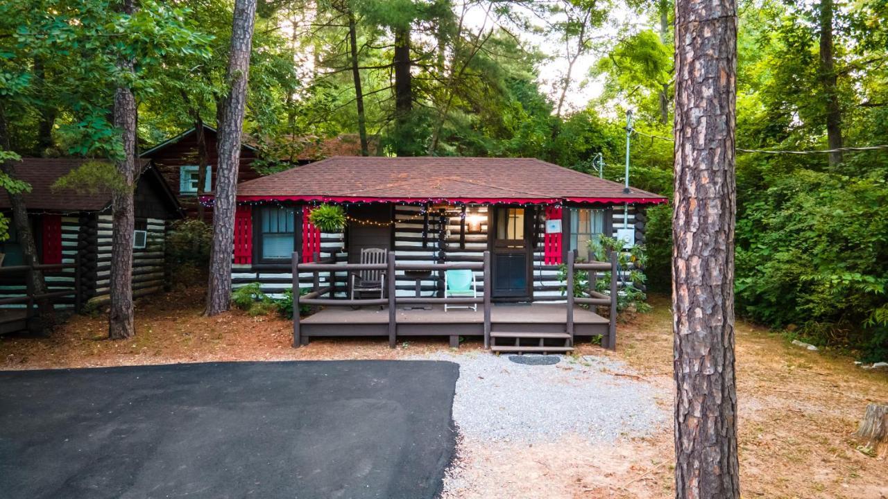 Log Cabin Motor Court Asheville Esterno foto