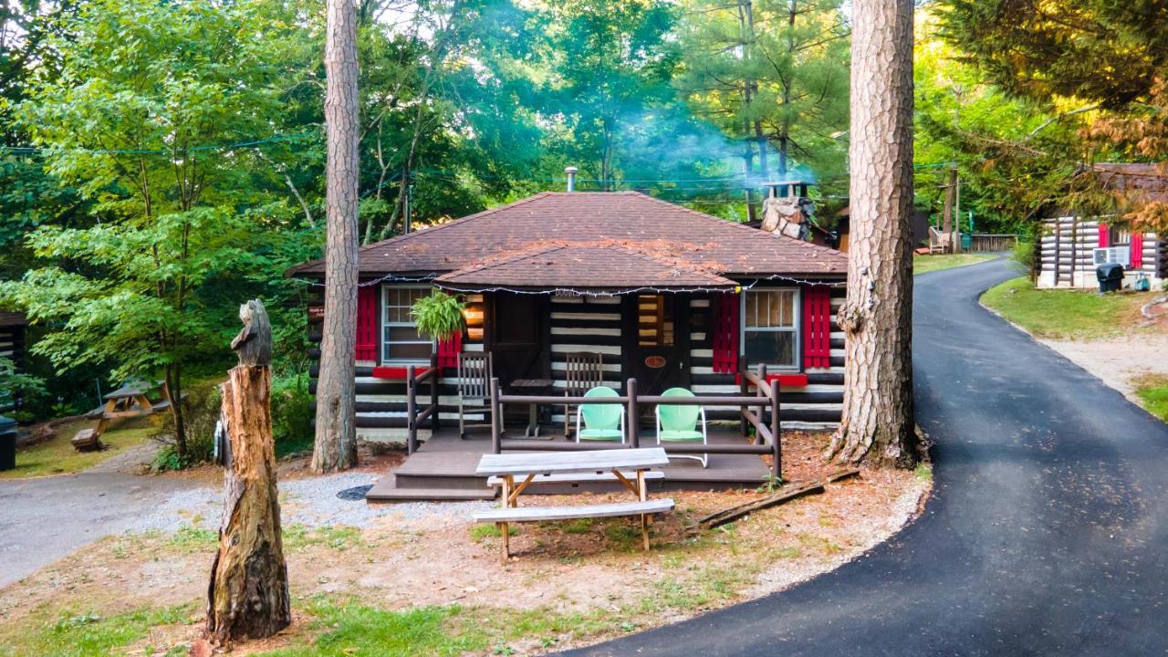 Log Cabin Motor Court Asheville Esterno foto