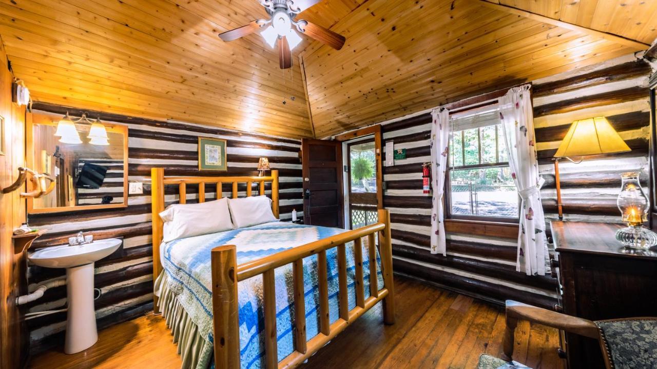 Log Cabin Motor Court Asheville Esterno foto