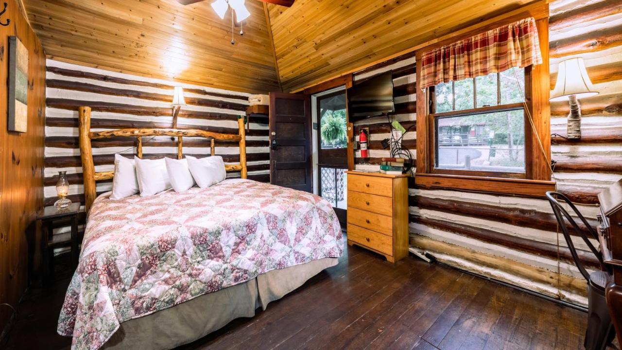 Log Cabin Motor Court Asheville Esterno foto