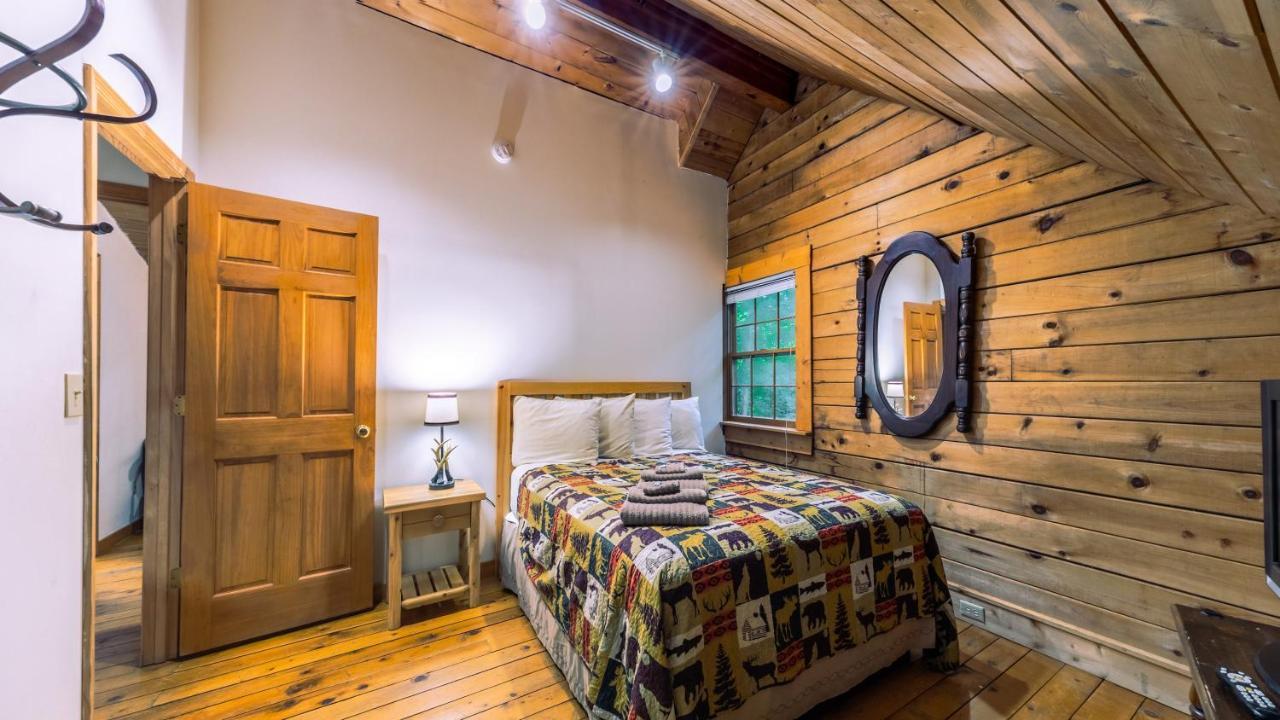 Log Cabin Motor Court Asheville Esterno foto