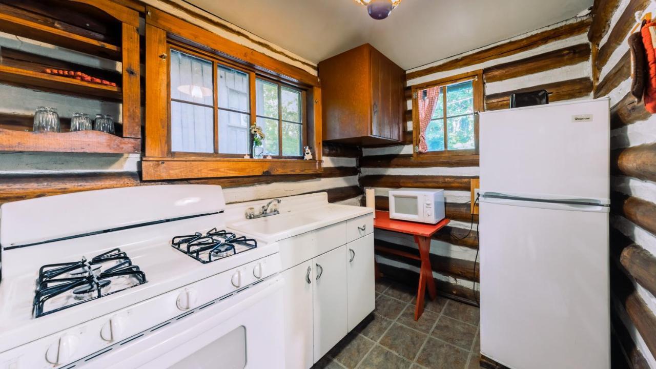 Log Cabin Motor Court Asheville Esterno foto