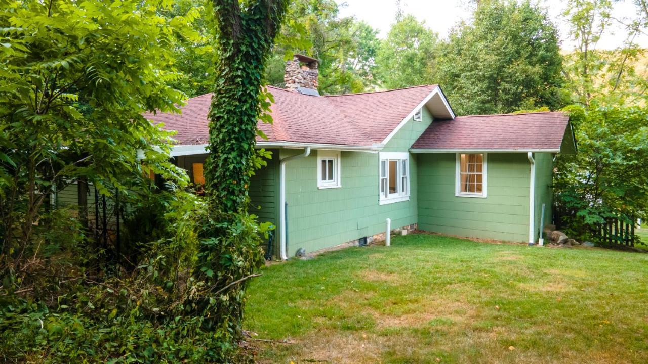 Log Cabin Motor Court Asheville Esterno foto