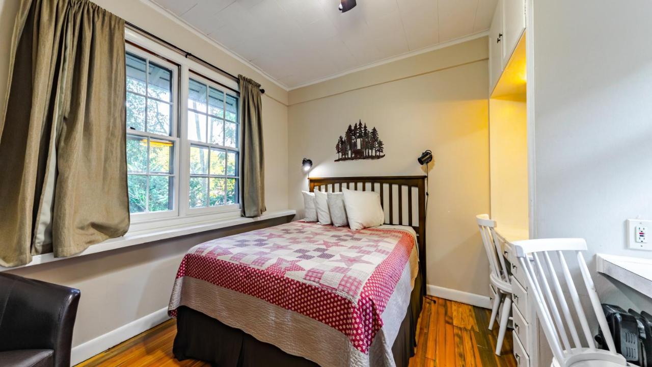 Log Cabin Motor Court Asheville Esterno foto