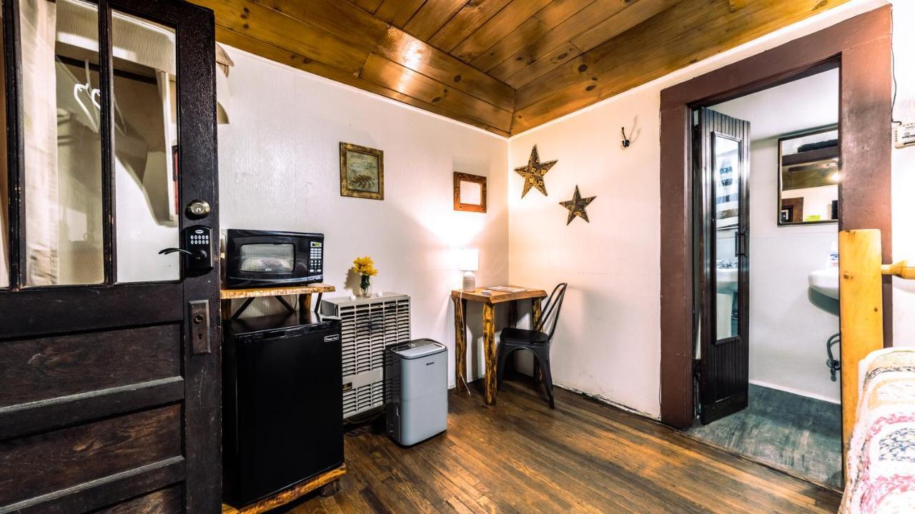 Log Cabin Motor Court Asheville Esterno foto